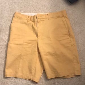 Old navy yellow khaki shorts